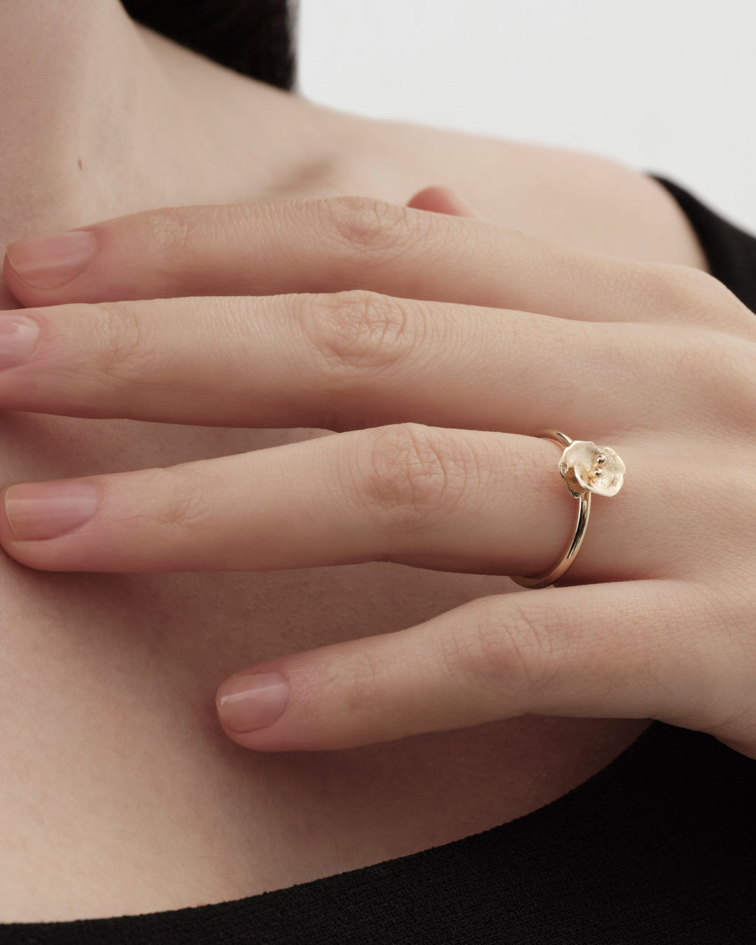 Summer Night Rose ring gold